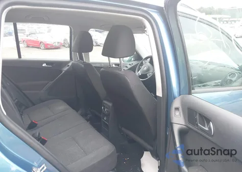 2018 Volkswagen Tiguan Limited 2.0T из США, поврежденный, VIN WVGAV7AX9JK004270